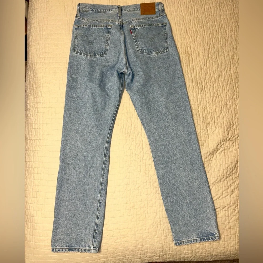 Levi’s Straight Leg - Picture 2 of 5